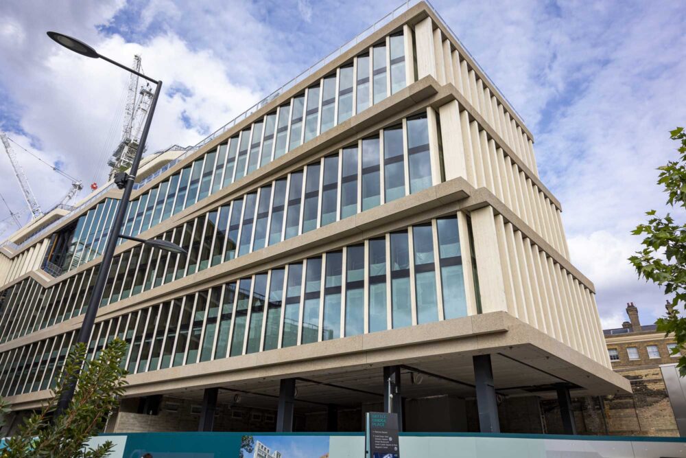 KGX1, Kings Cross, the ‘Landscraper’ Precision Engineering, Architecture, Shading Solutions